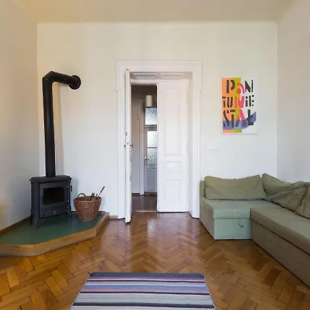 Spacious And Comfortable Flat In Apartment