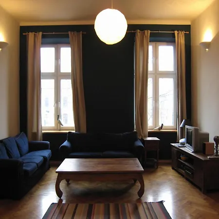 Spacious And Comfortable Flat In Apartment