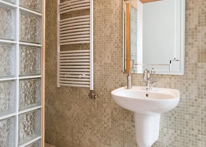 In Near Main Square شقة *